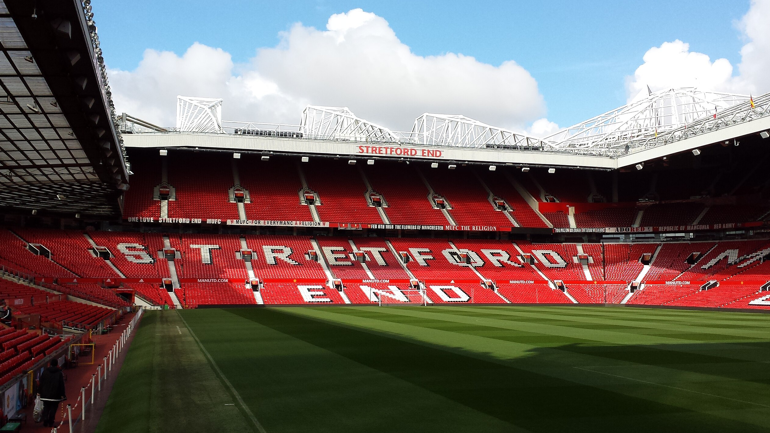 Stretford_End-_Old_Trafford